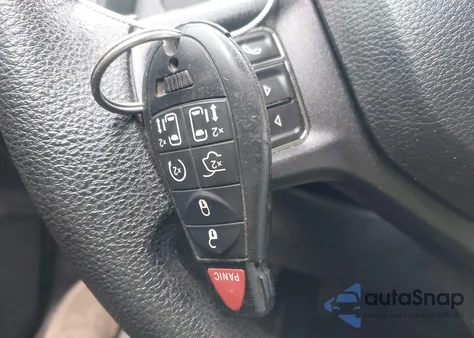 2016 Ram 1500 Express z USA, uszkodzony, nr VIN 1C6RR6KT1GS195023